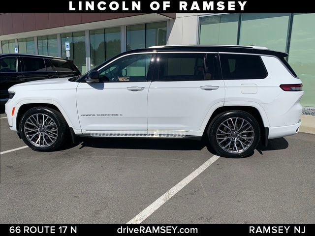 2021 Jeep Grand Cherokee L Summit Reserve photo 2