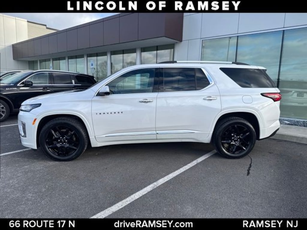 Used 2022 Chevrolet Traverse Premier SUV