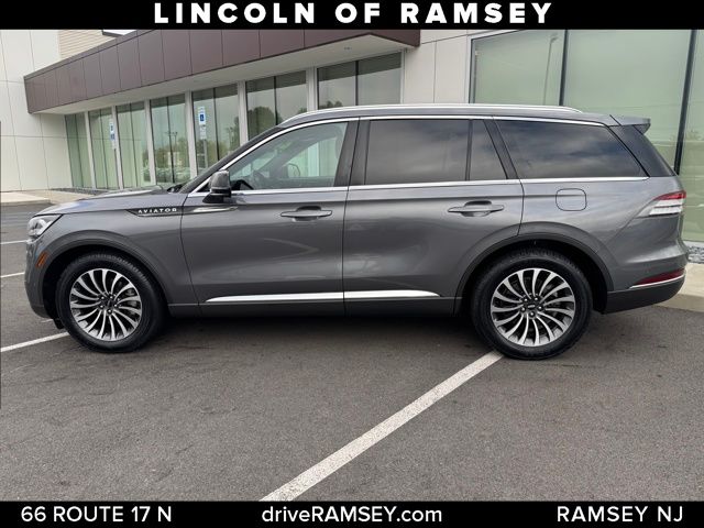 2023 Lincoln Aviator Reserve photo 2