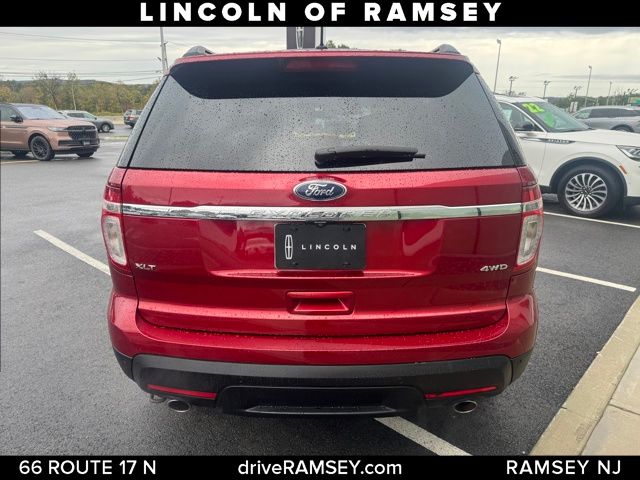 2014 Ford Explorer XLT photo 4