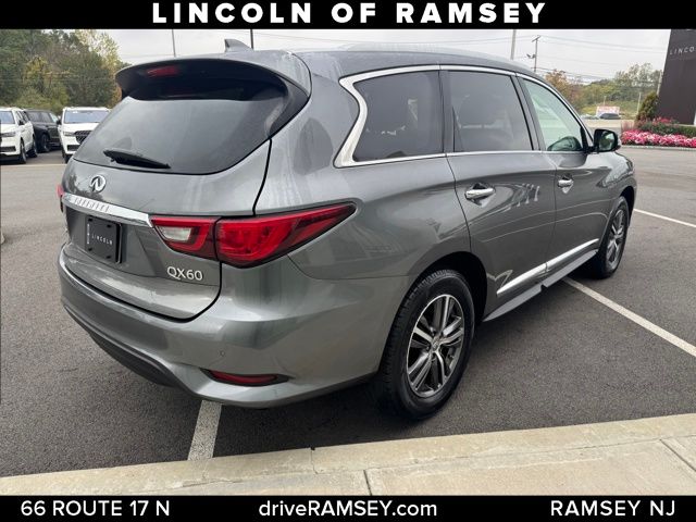 2019 Infiniti QX60 Luxe photo 3