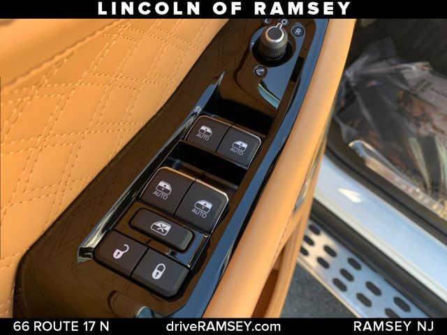 2021 Jeep Grand Cherokee L Summit Reserve photo 4