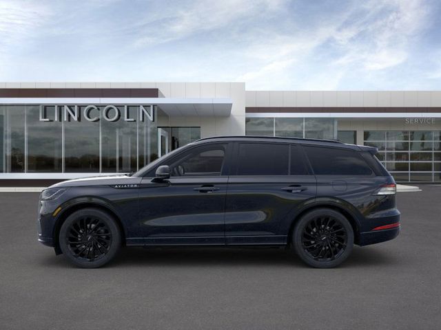 2025 Lincoln Aviator Reserve photo 3