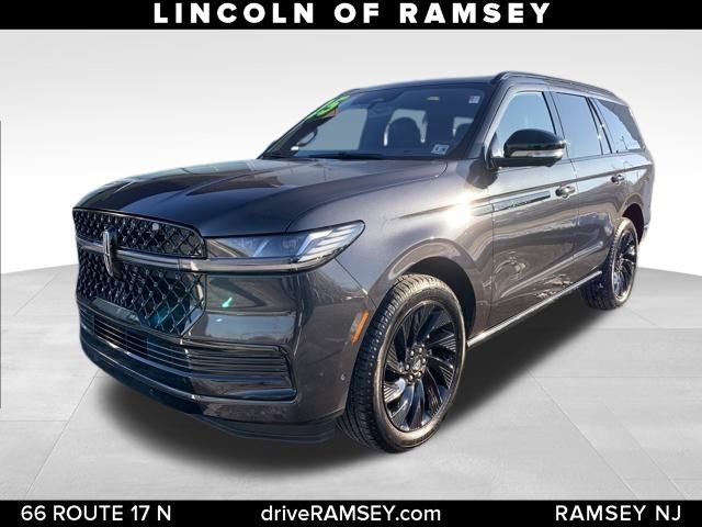 2025 Lincoln Navigator Reserve's photo