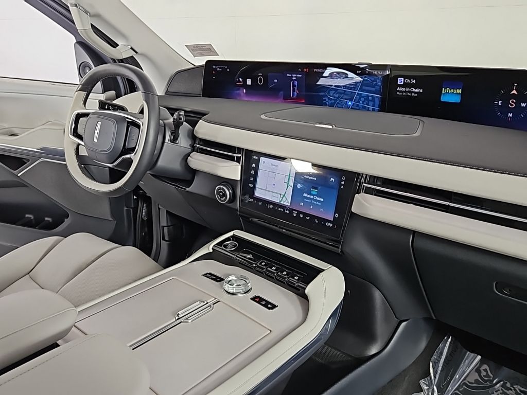 2025 Lincoln Navigator Reserve - Photo 14