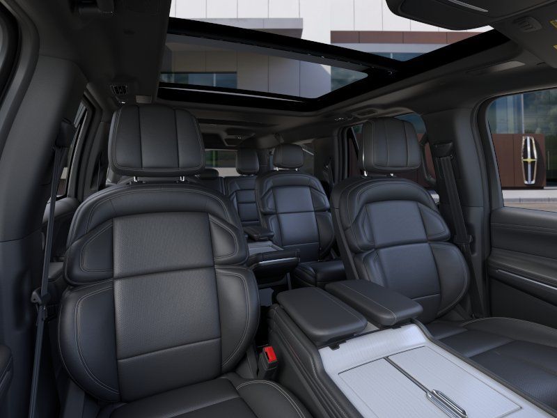 2026 Lincoln Navigator Reserve L - Photo 10
