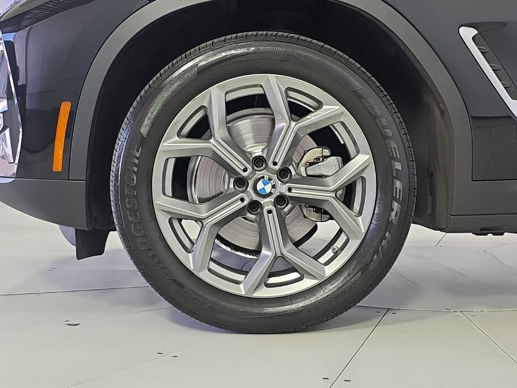 2023 BMW X4 xDrive30i photo 4