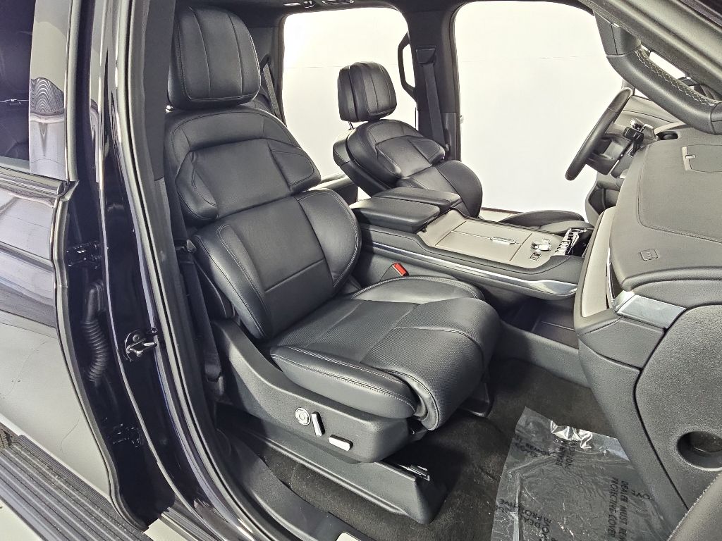 2025 Lincoln Navigator Reserve - Photo 19