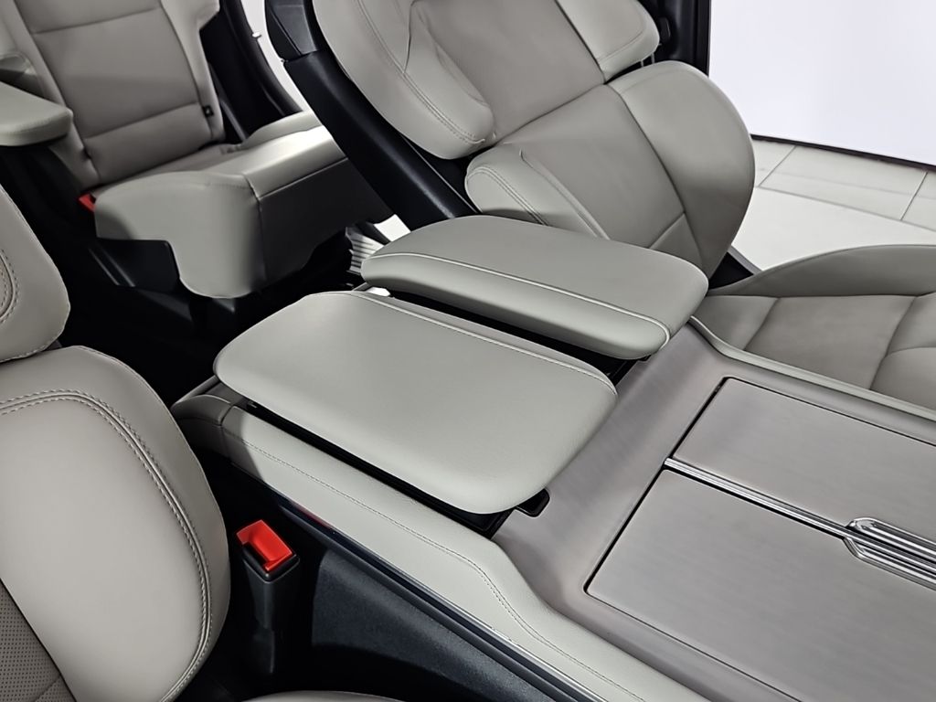 2025 Lincoln Navigator Reserve - Photo 17