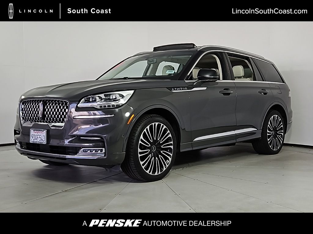 2023 Lincoln Aviator Black Label's photo