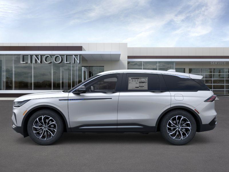 2026 Lincoln Nautilus Premiere photo 3