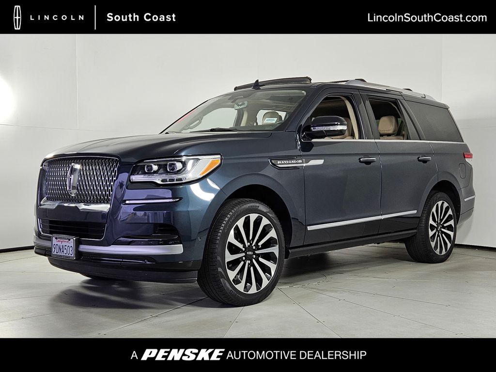 2022 Lincoln Navigator Reserve's photo