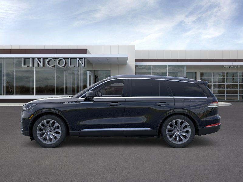 2025 Lincoln Aviator Reserve photo 3