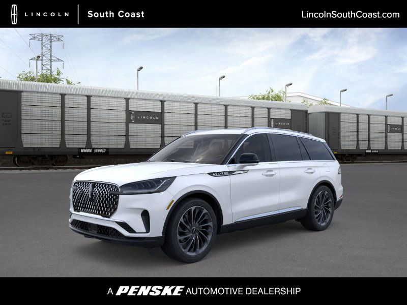 2026 Lincoln Aviator Reserve's photo