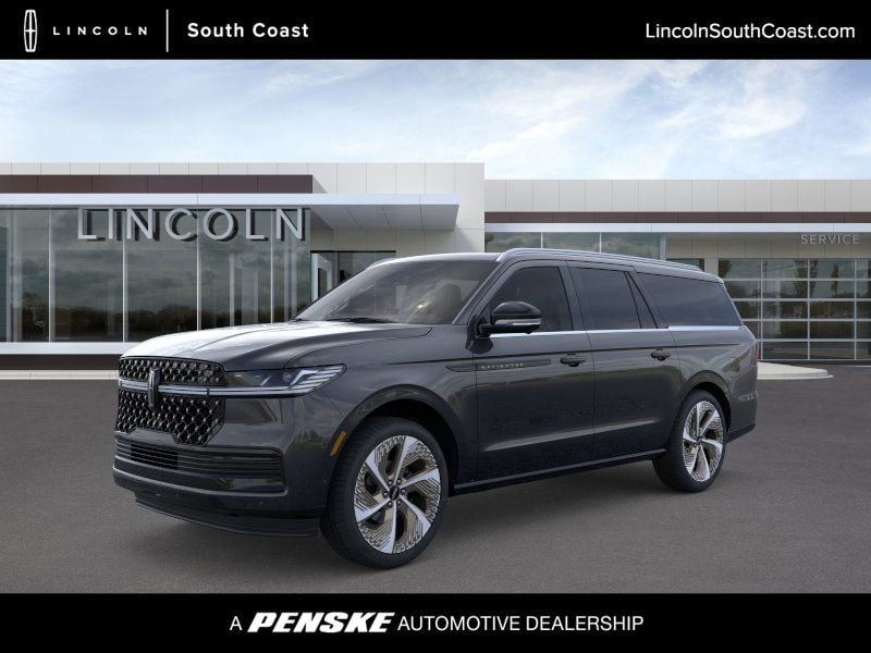 2026 Lincoln Navigator Black Label's photo