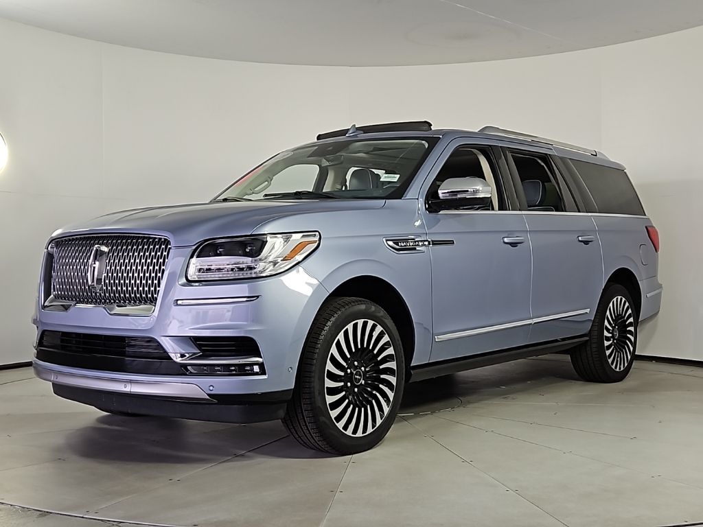 2021 Lincoln Navigator Black Label photo 2