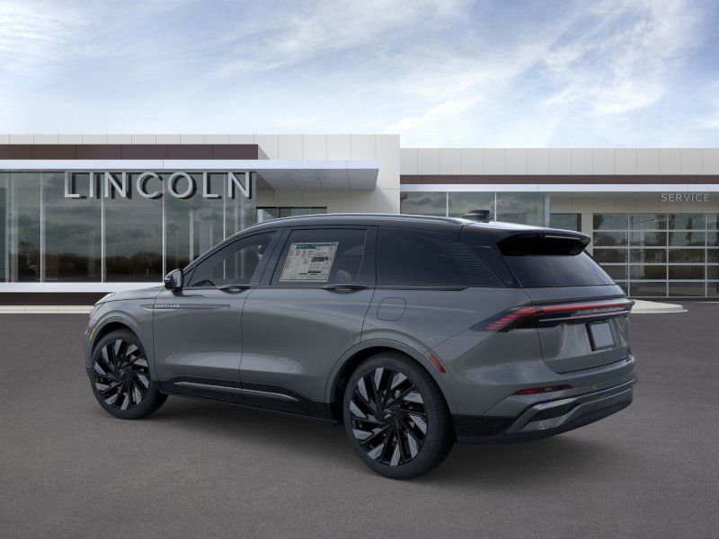 2025 Lincoln Nautilus Reserve photo 4