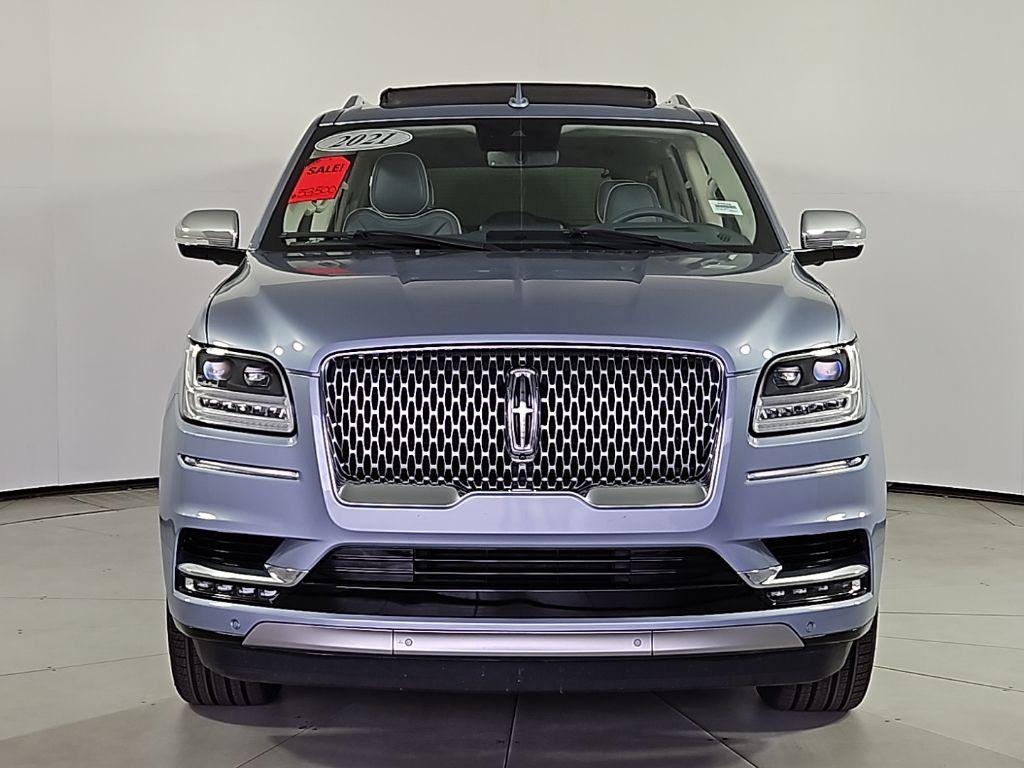 2021 Lincoln Navigator Black Label photo 3