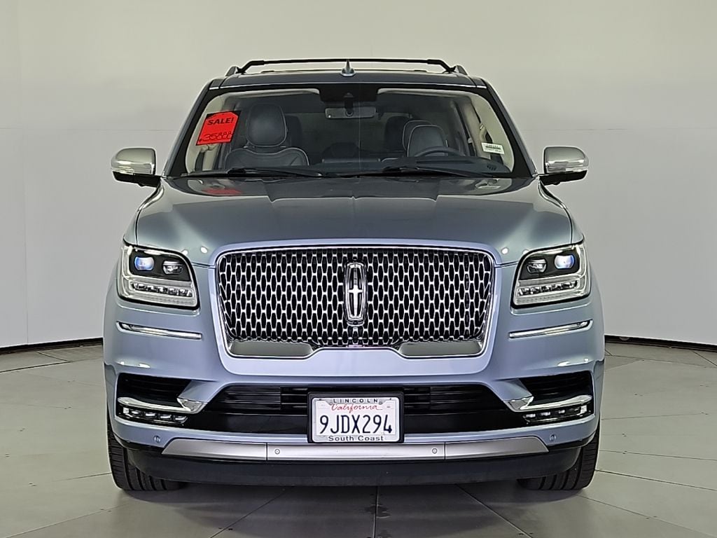 2018 Lincoln Navigator Black Label photo 2