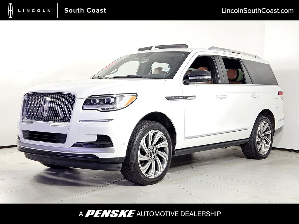 2022 Lincoln Navigator Reserve's photo