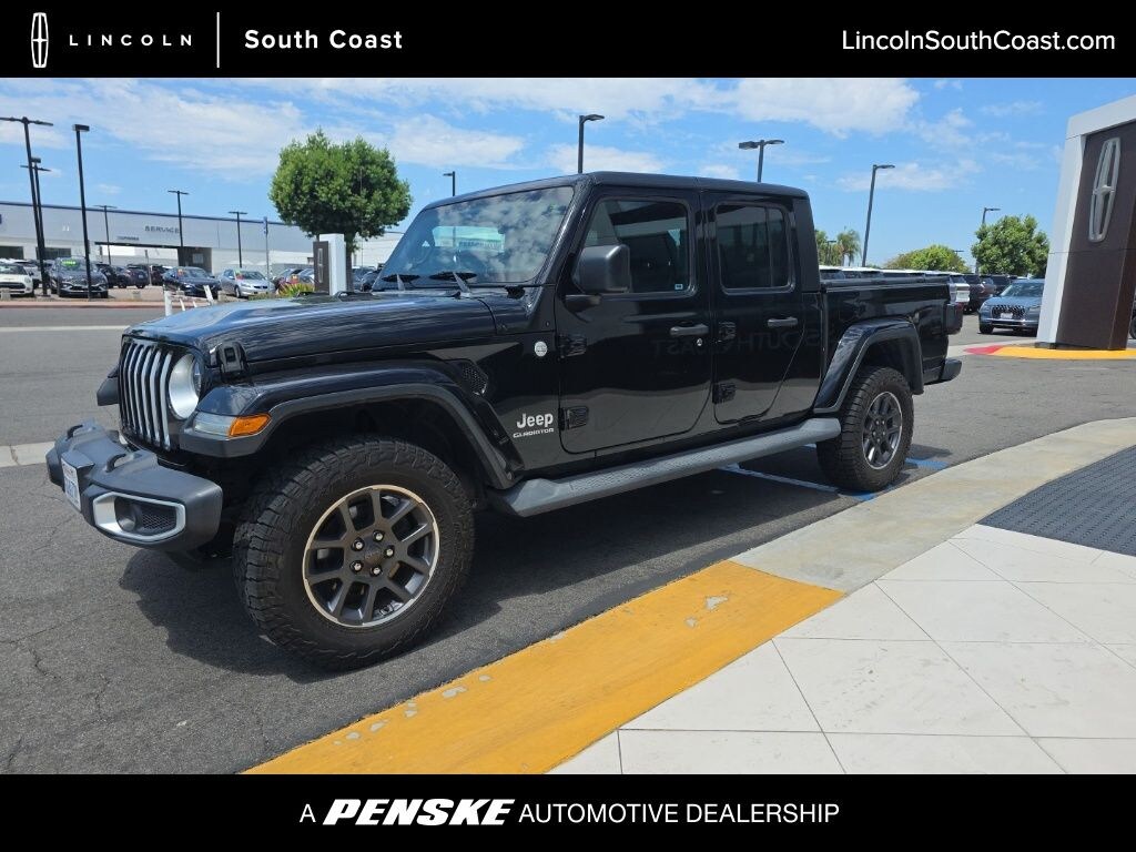 Used 2020 Jeep Gladiator Overland Truck