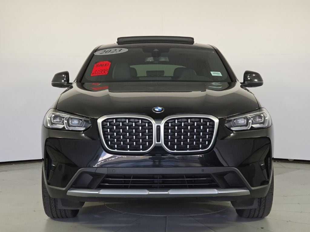 2023 BMW X4 xDrive30i photo 2