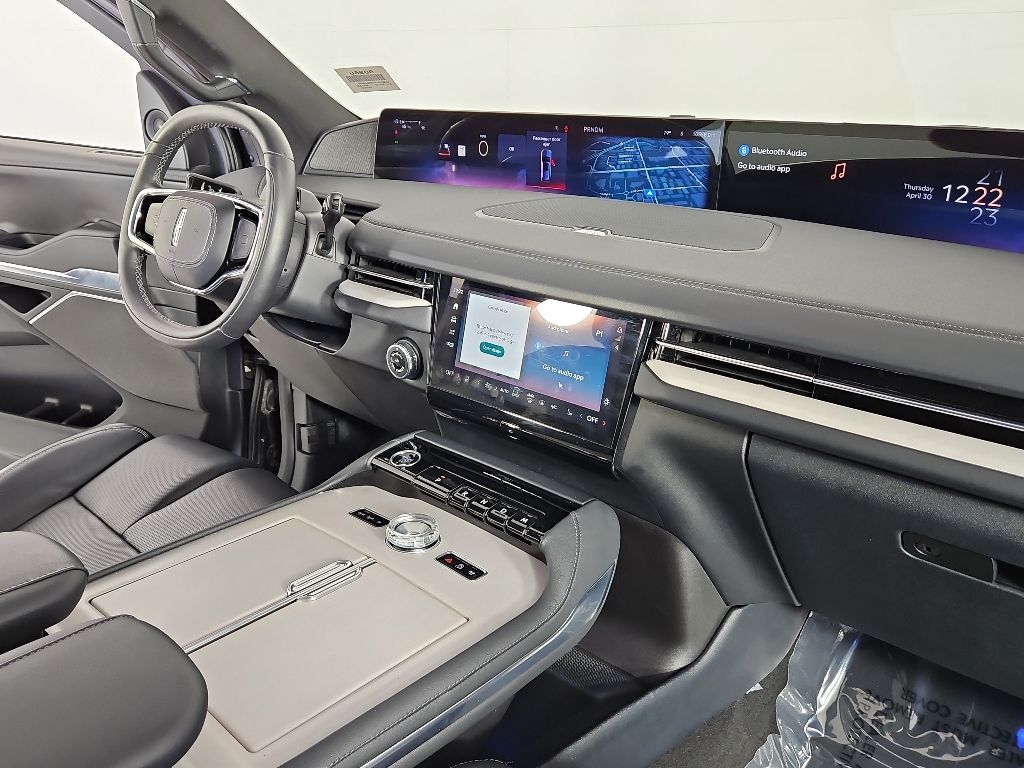 2025 Lincoln Navigator Reserve - Photo 13