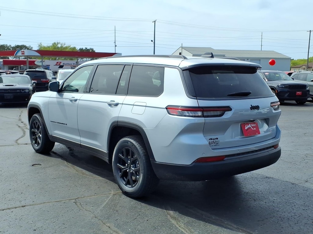 New 2026 Jeep Grand Cherokee L Altitude Sport Utility