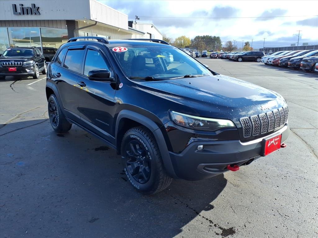 2022 Jeep Cherokee Trailhawk's photo