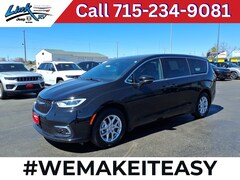 2025 Chrysler Pacifica Select Minivan/Van