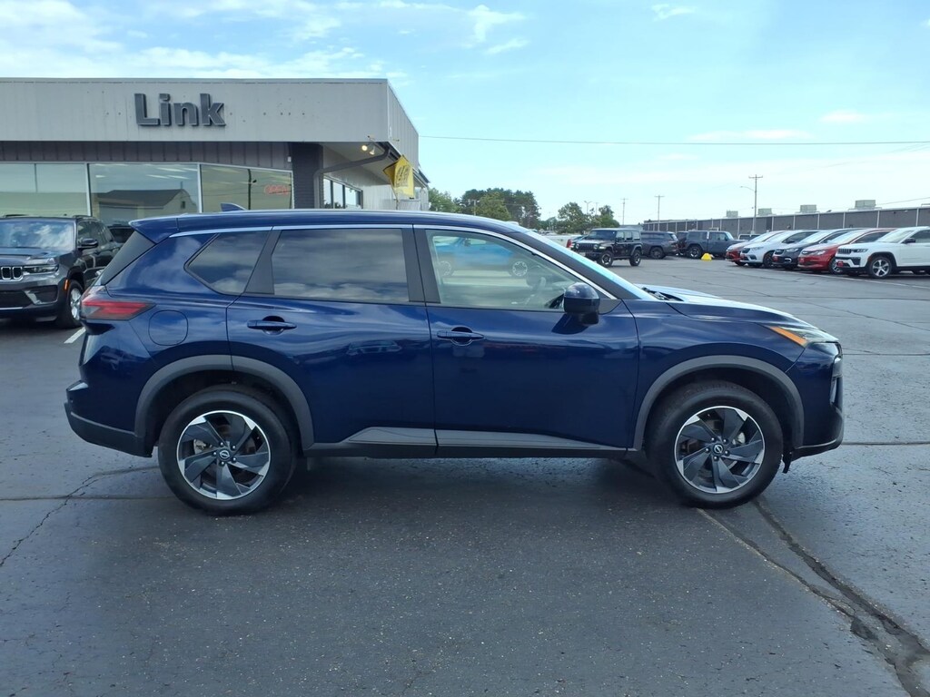 Used 2024 Nissan Rogue SV SUV