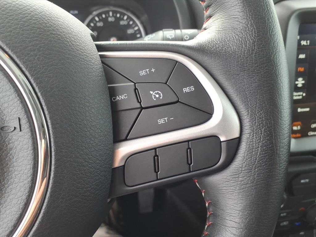 2023 Jeep Renegade Trailhawk - Photo 17