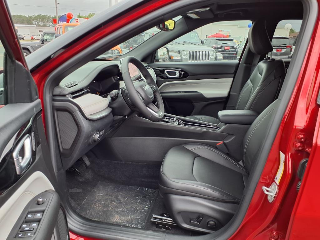 2025 Jeep Compass Limited - Photo 7