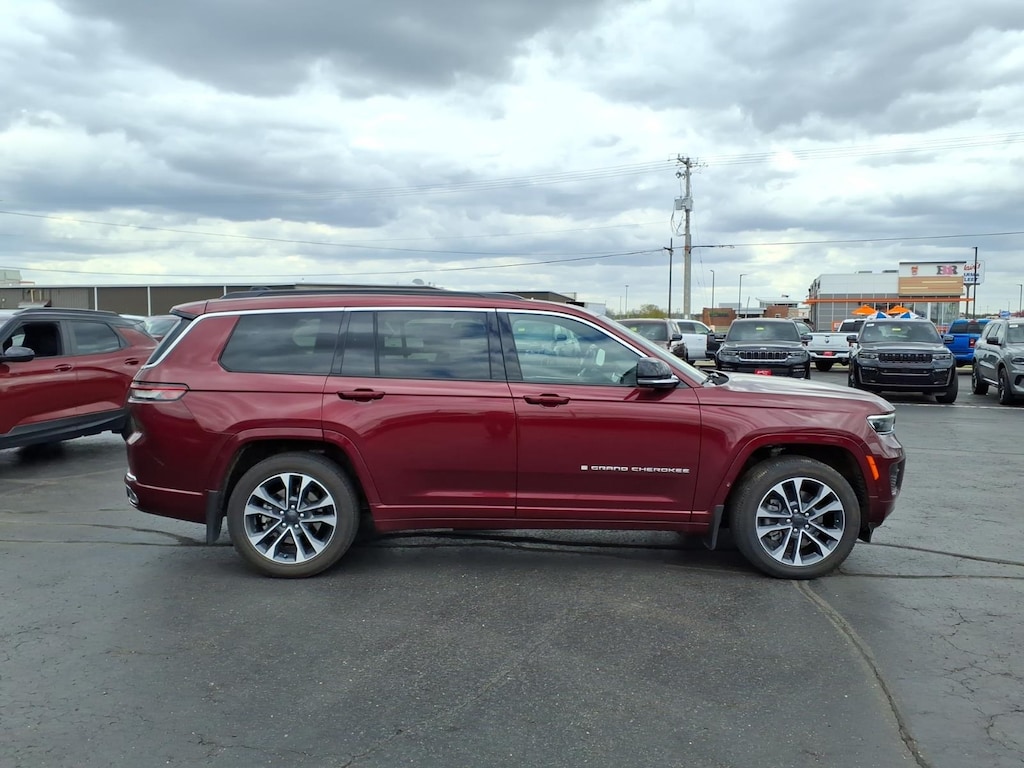 Used 2024 Jeep Grand Cherokee L Overland SUV