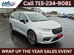 2026 Chrysler Pacifica Select Passenger Van