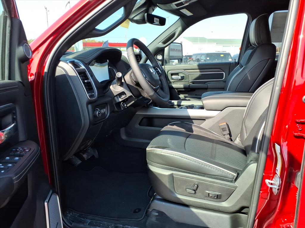 2026 RAM 2500 Laramie - Photo 7