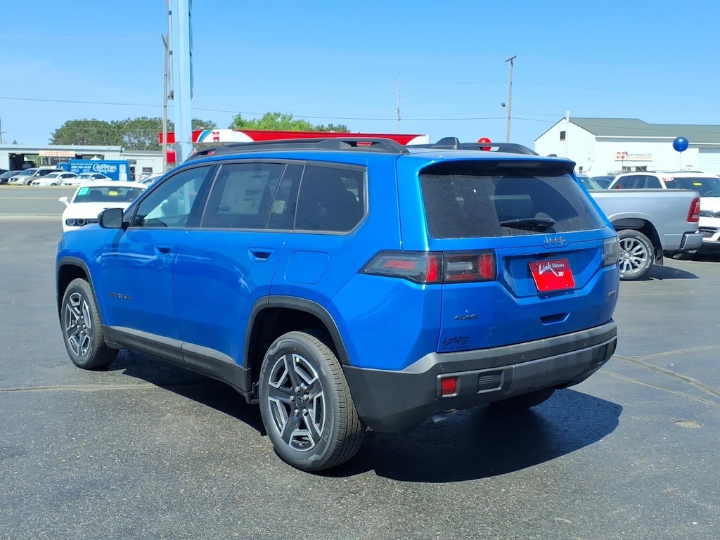 New 2026 Jeep Cherokee Laredo Sport Utility