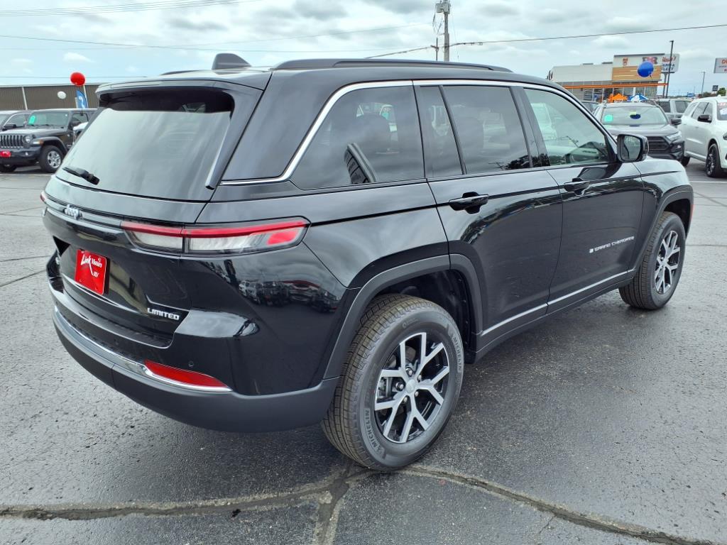2025 Jeep Grand Cherokee Limited photo 2