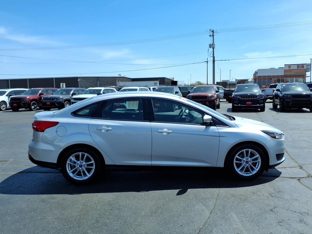 Used 2016 Ford Focus SE Sedan