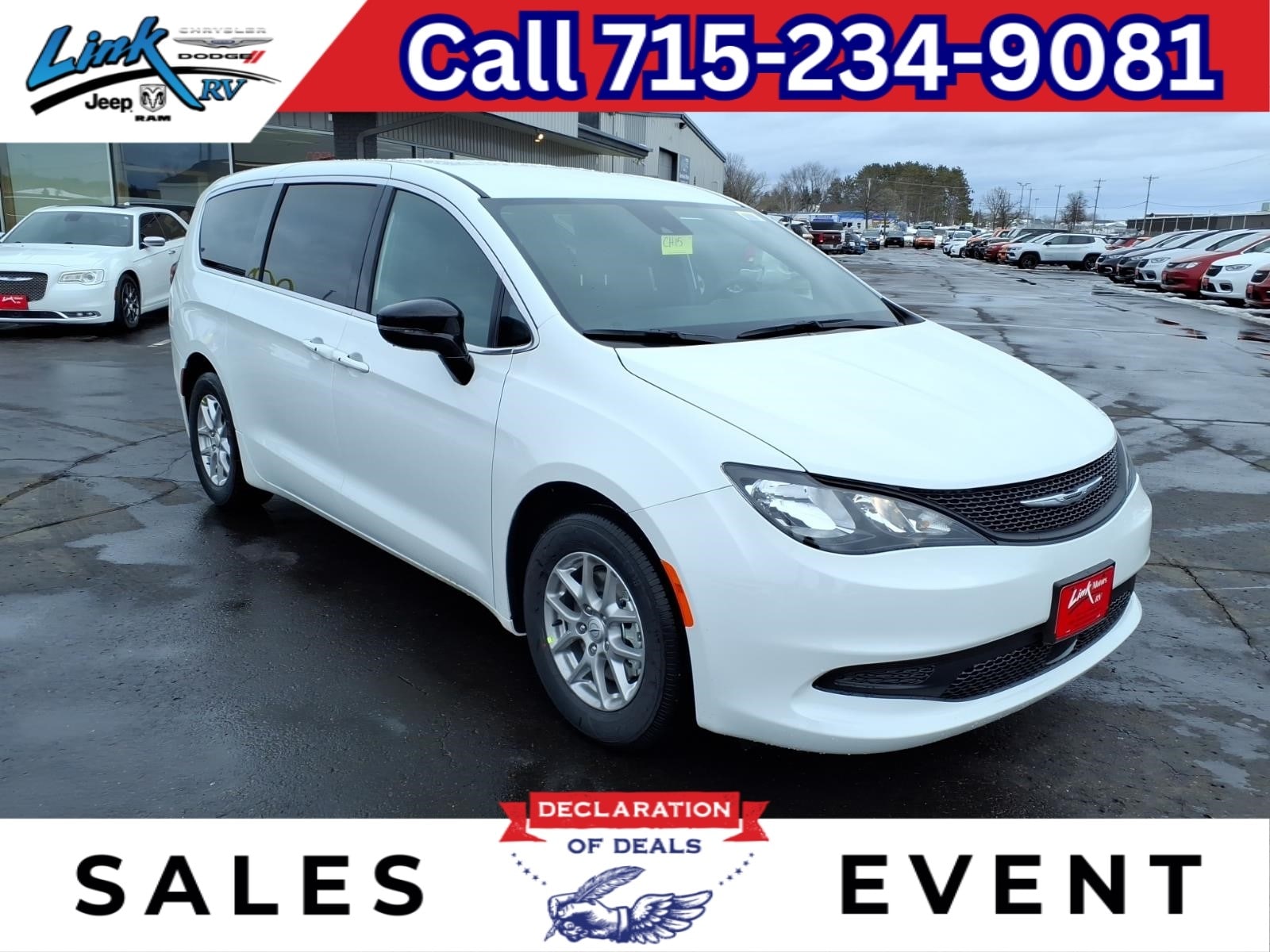 2026 Chrysler Voyager LX's photo
