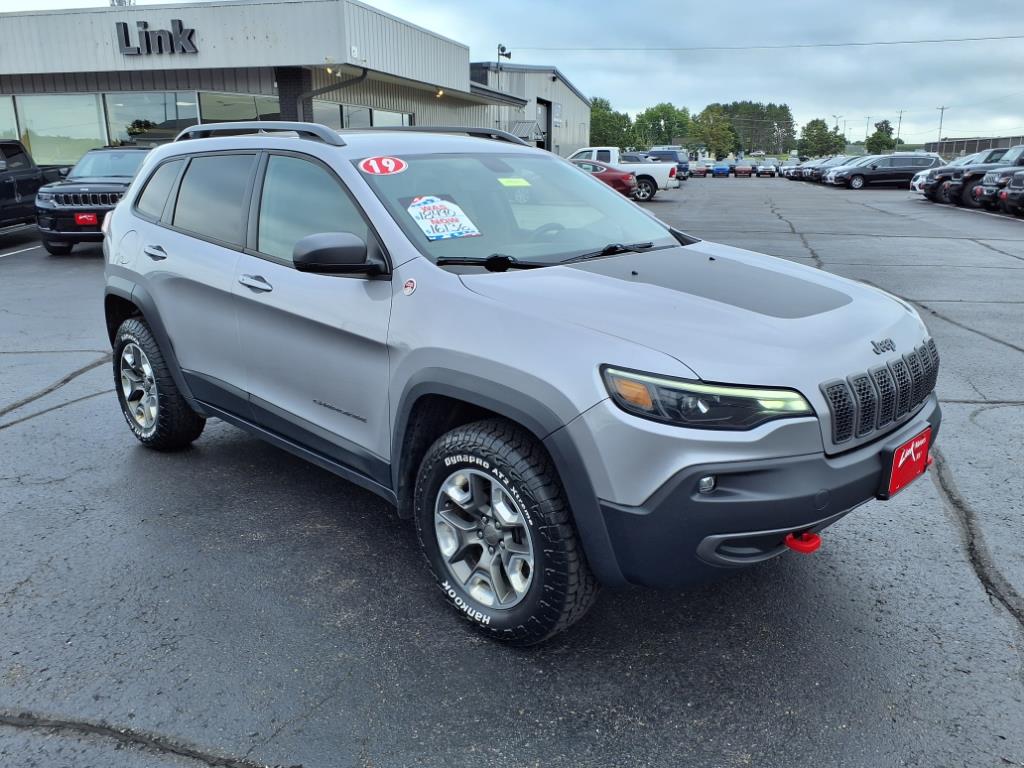 2019 Jeep Cherokee Trailhawk's photo