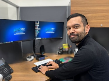 Staff member Charles Seifert from bfce2e840fdc