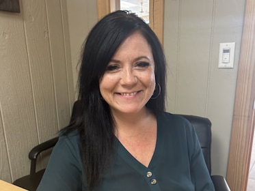 Staff member Sara Seffens from e6a95c37ddb3