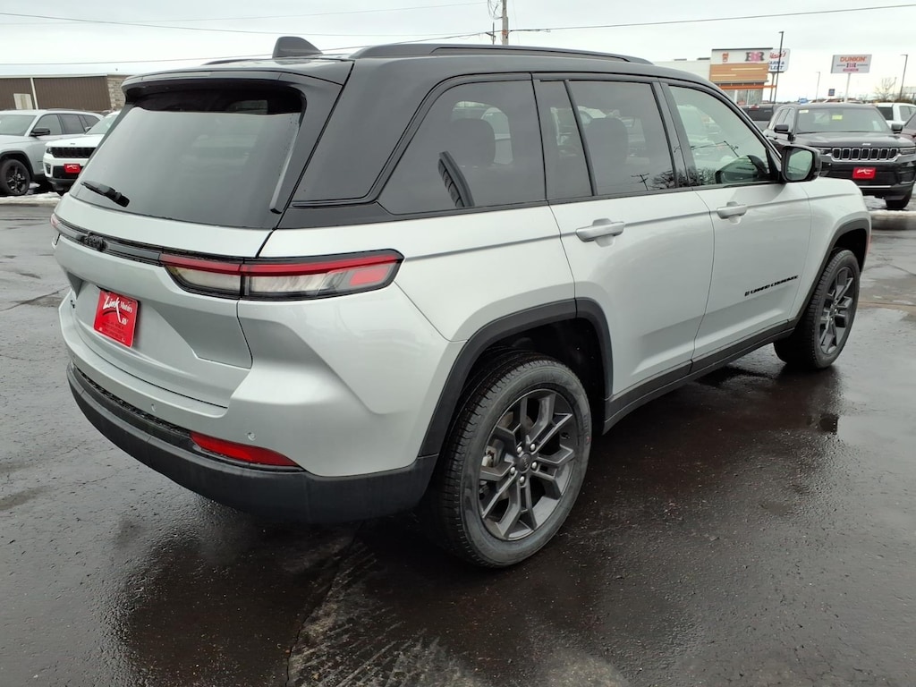 New 2025 Jeep Grand Cherokee Limited Sport Utility