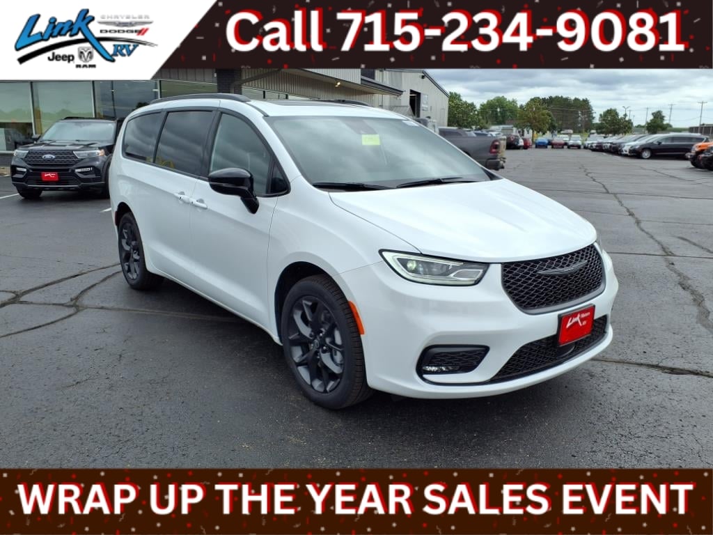 New 2026 Chrysler Pacifica Limited Passenger Van