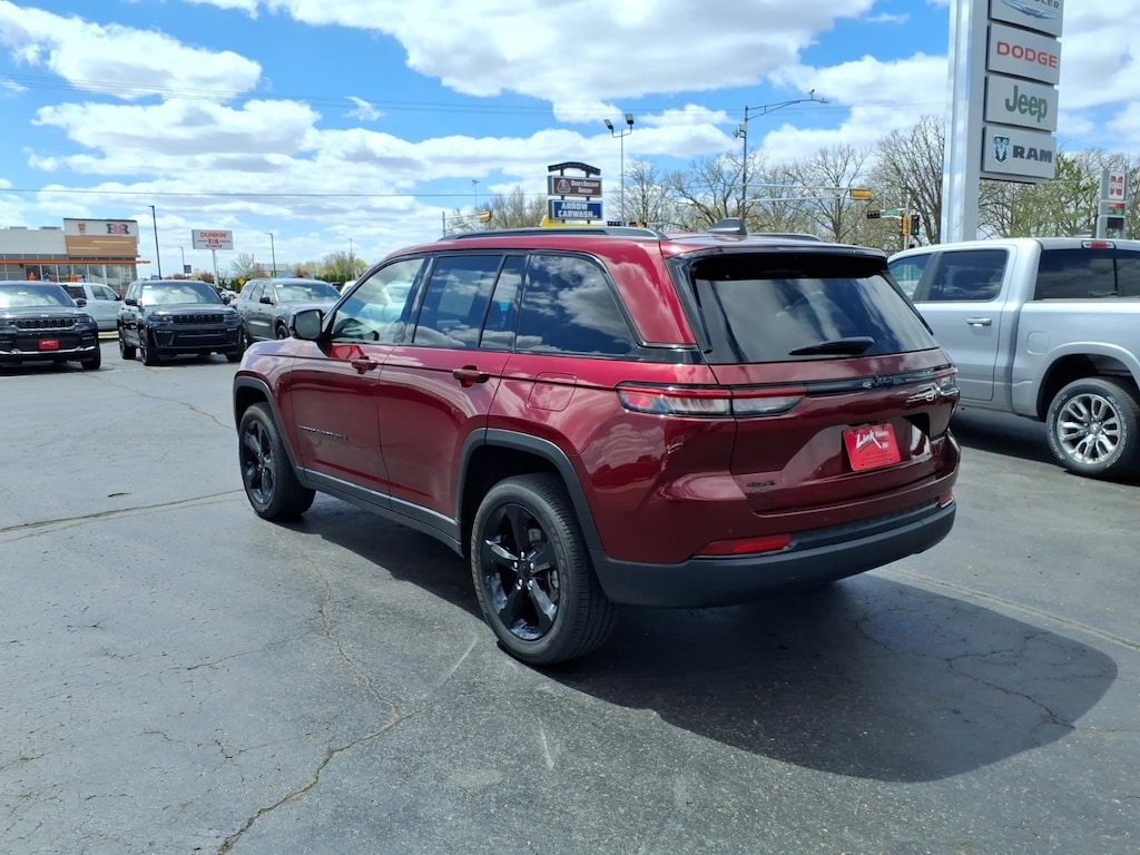 Used 2023 Jeep Grand Cherokee Altitude X SUV