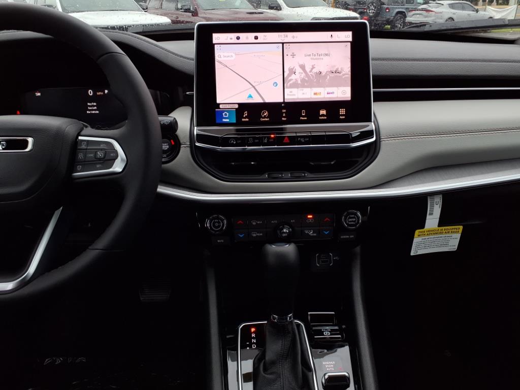 2025 Jeep Compass Limited - Photo 10