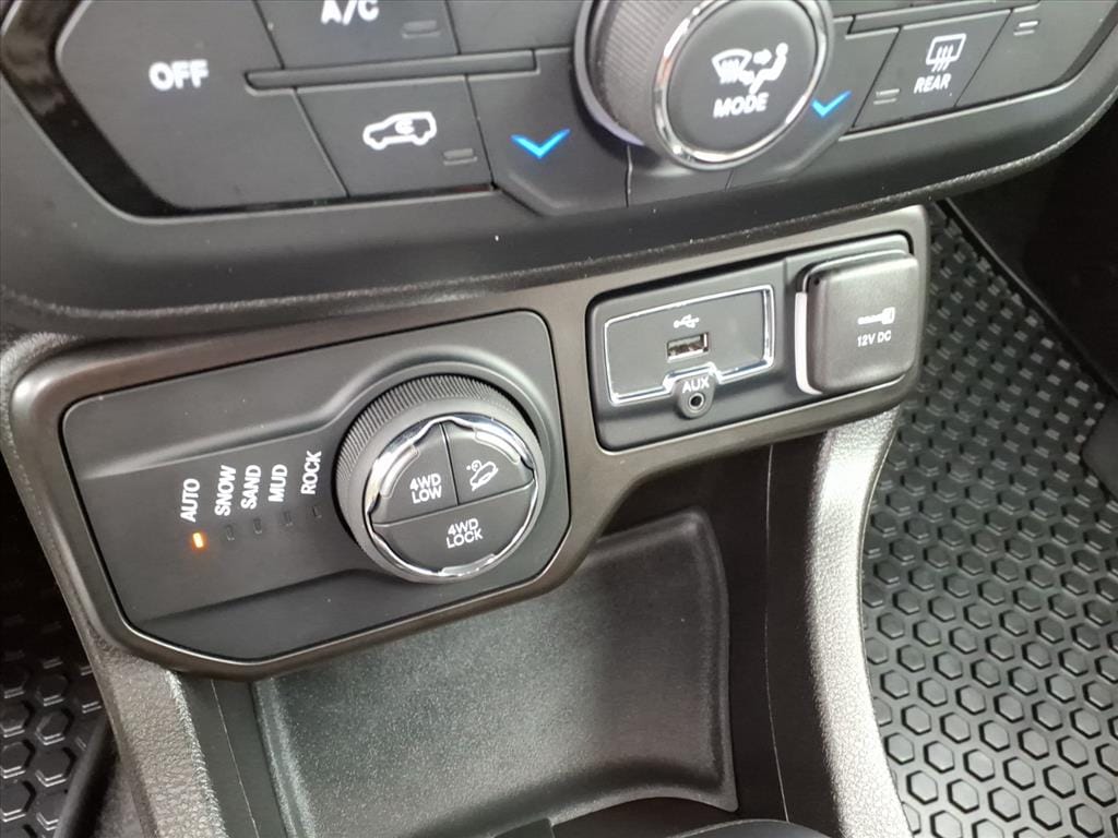 2023 Jeep Renegade Trailhawk - Photo 15
