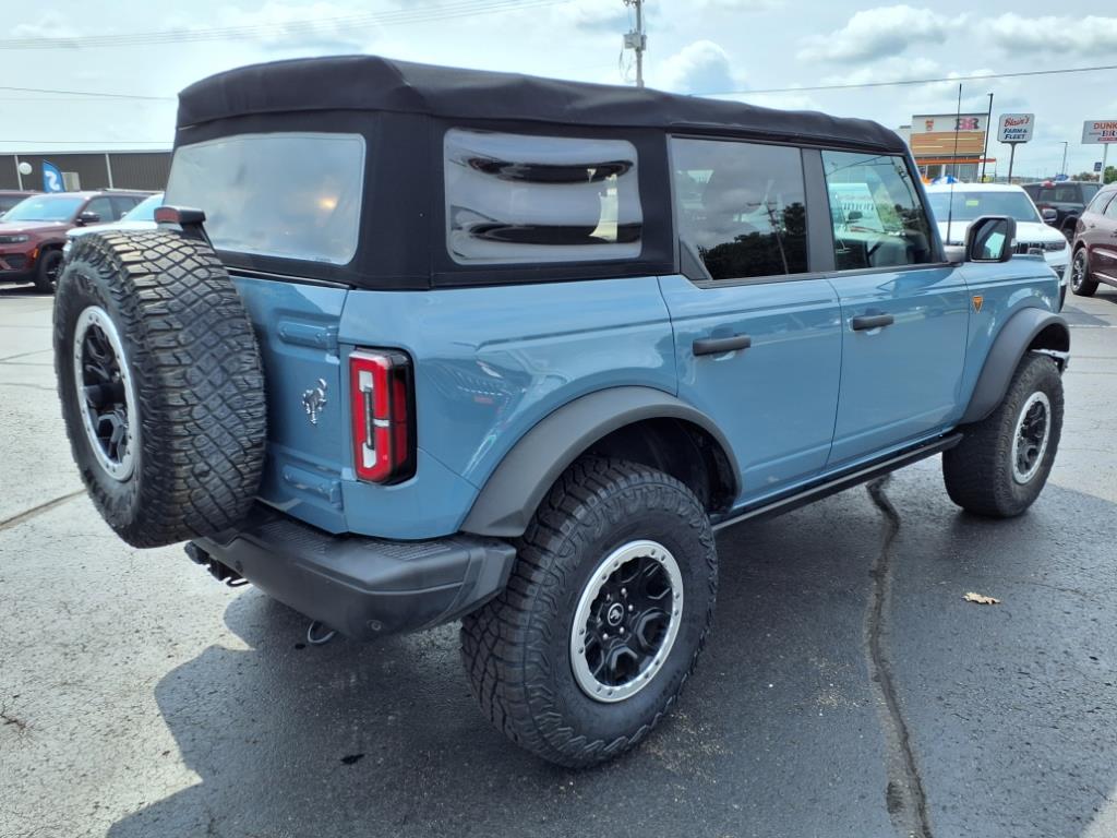 2021 Ford Bronco Badlands photo 3