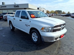 2022 Ram 1500 Classic SLT Truck